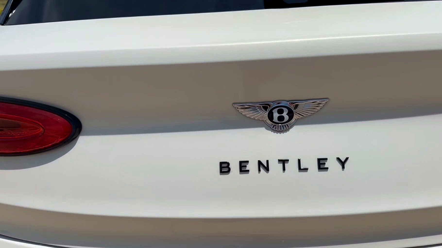 Used 2021 Bentley Bentayga AWD/4WD image 14