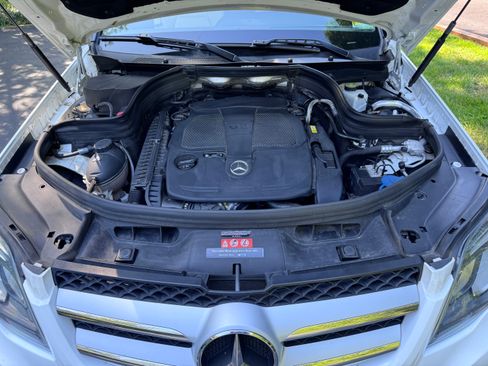 Used 2015 Mercedes-Benz GLK 350 4MATIC image 17