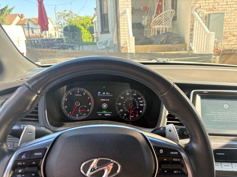 Used 2018 Hyundai Sonata Sport FWD image 9