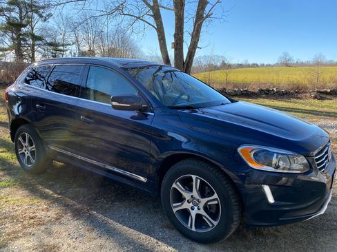 Used 2015 Volvo XC60 T6 Premier Plus image 6