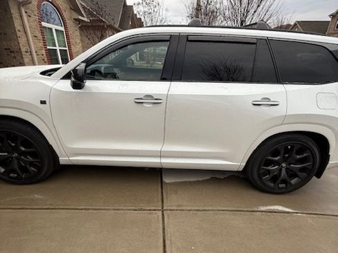 Used 2024 Lexus TX 500h AWD image 9