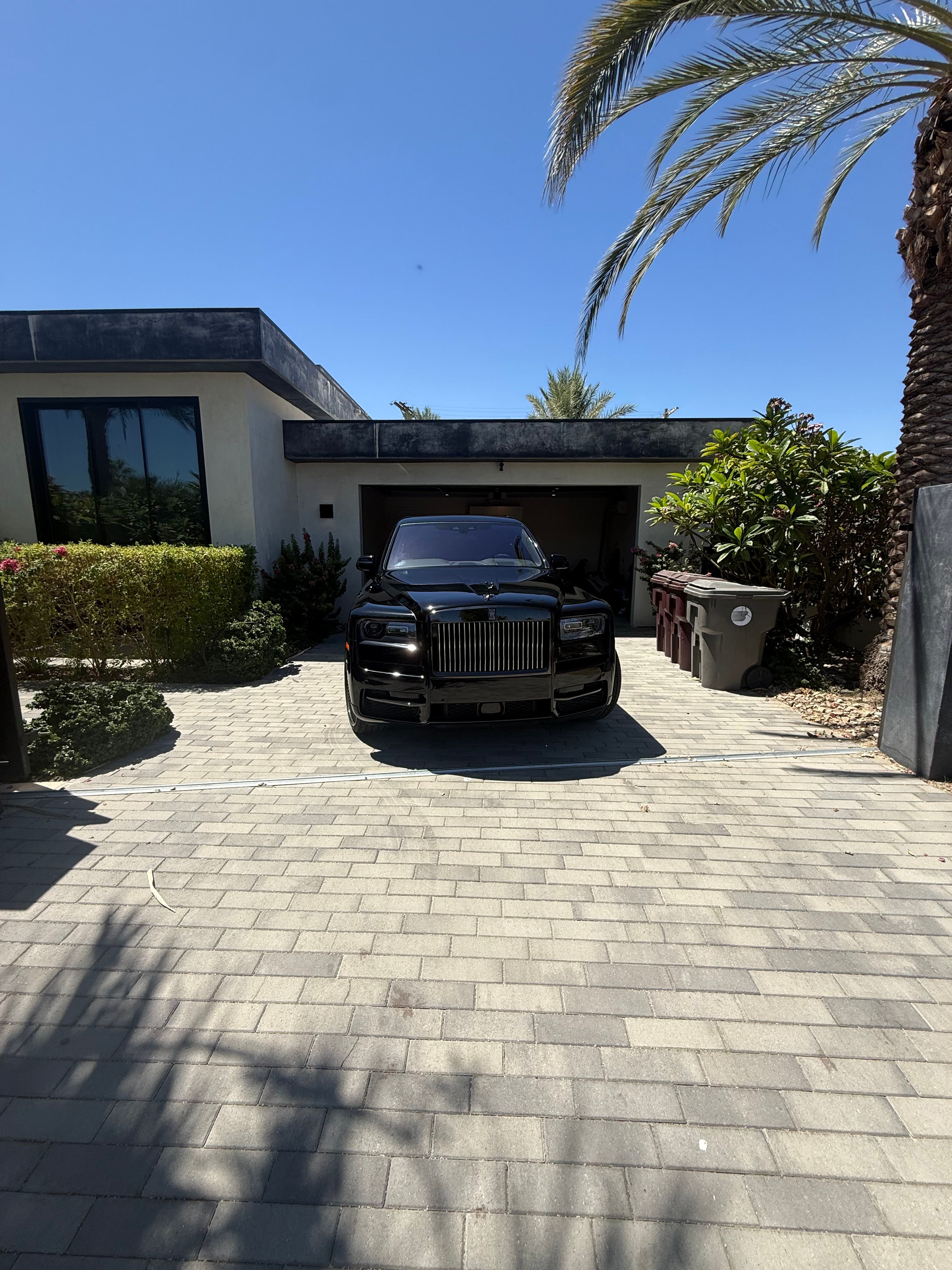 Used 2022 Rolls-Royce Cullinan Black Badge AWD/4WD image 4