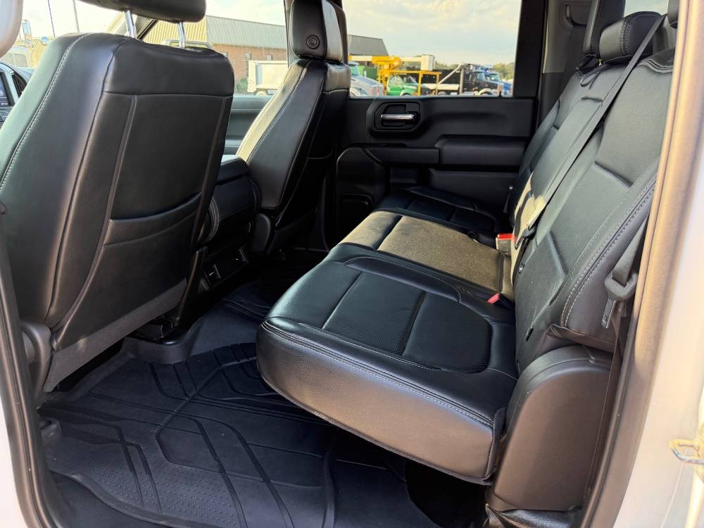 Used 2023 Chevrolet Silverado 2500 LT w/ Z71 Off-Road Package AWD/4WD image 12