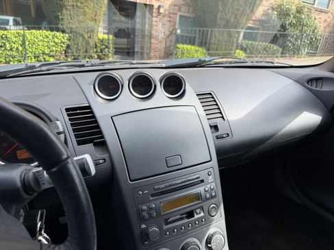 Used 2003 Nissan 350Z Touring RWD image 9