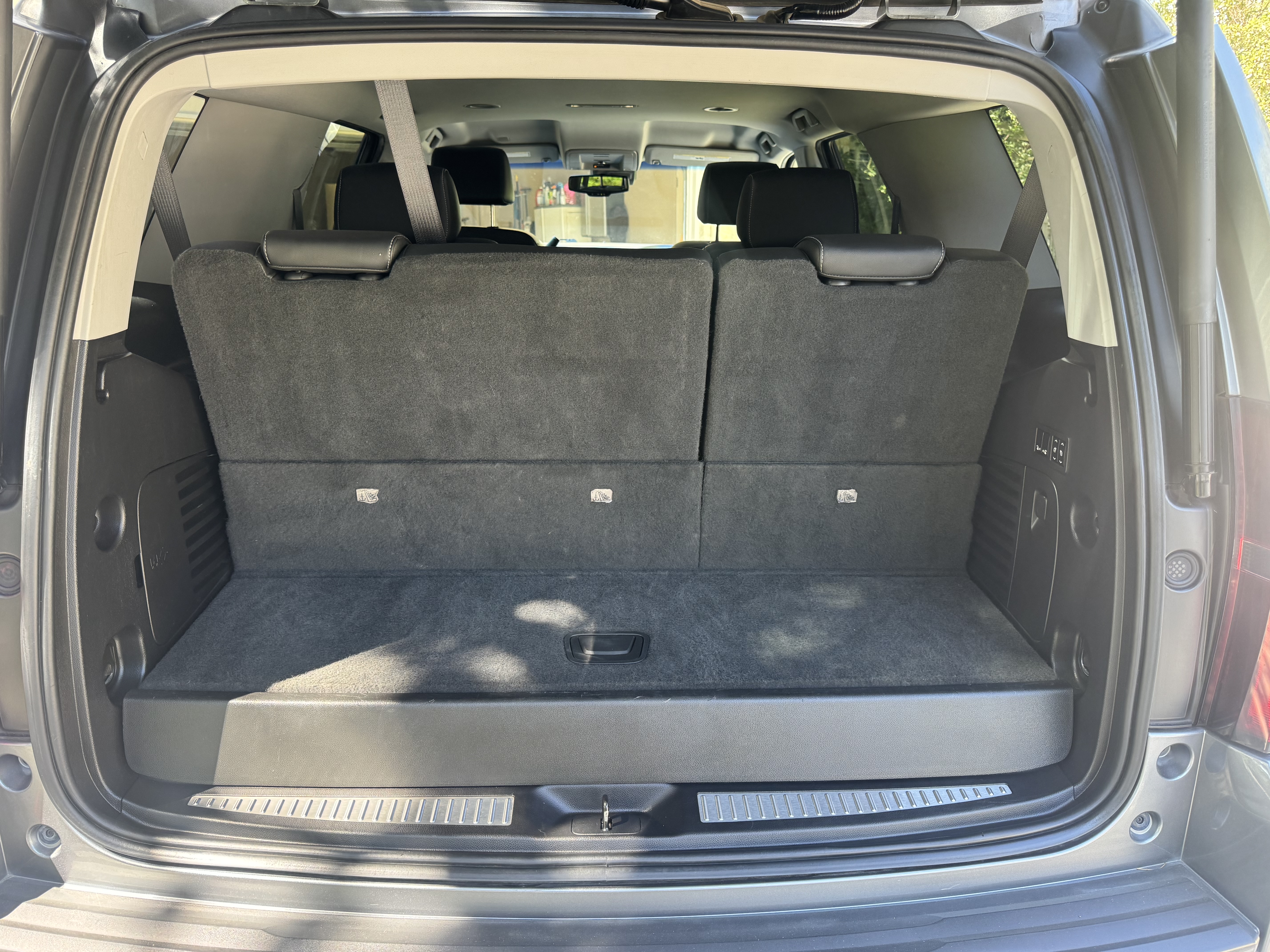 Used 2019 Chevrolet Tahoe LT w/ Texas Edition Package RWD image 8