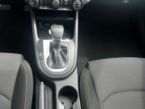 Used 2024 Kia Forte LX image 21