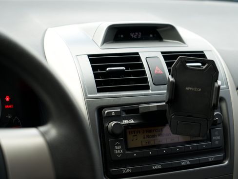 Used 2012 Toyota Corolla LE FWD image 28