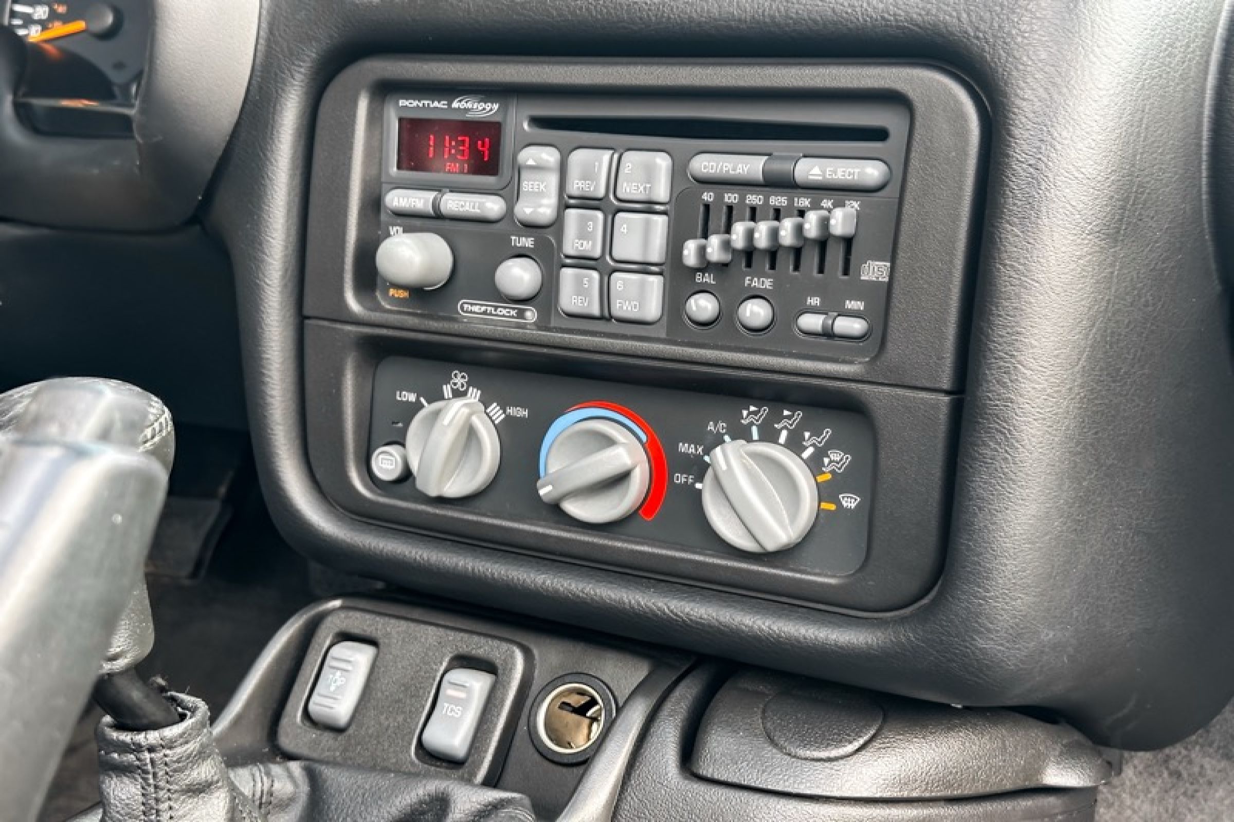 Used 2002 Pontiac Firebird Trans Am RWD image 22