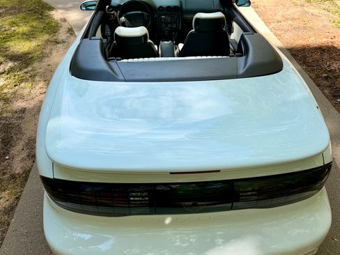 Used 1995 Pontiac Firebird Trans Am RWD image 9