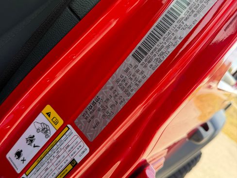 Used 2020 Jeep Gladiator Sport w/ Quick Order Package 24S image 6