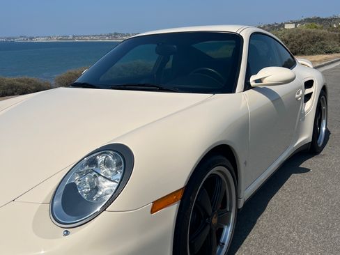 Used 2009 Porsche 911 Turbo image 17