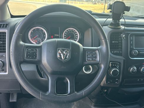 Used 2018 RAM 1500 Express w/ Express Value Package image 19