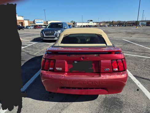 Used 2004 Ford Mustang Deluxe Convertible image 10