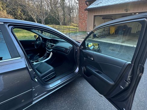 Used 2015 Honda Accord EX-L image 11