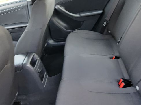 Used 2015 Volkswagen Jetta S image 6