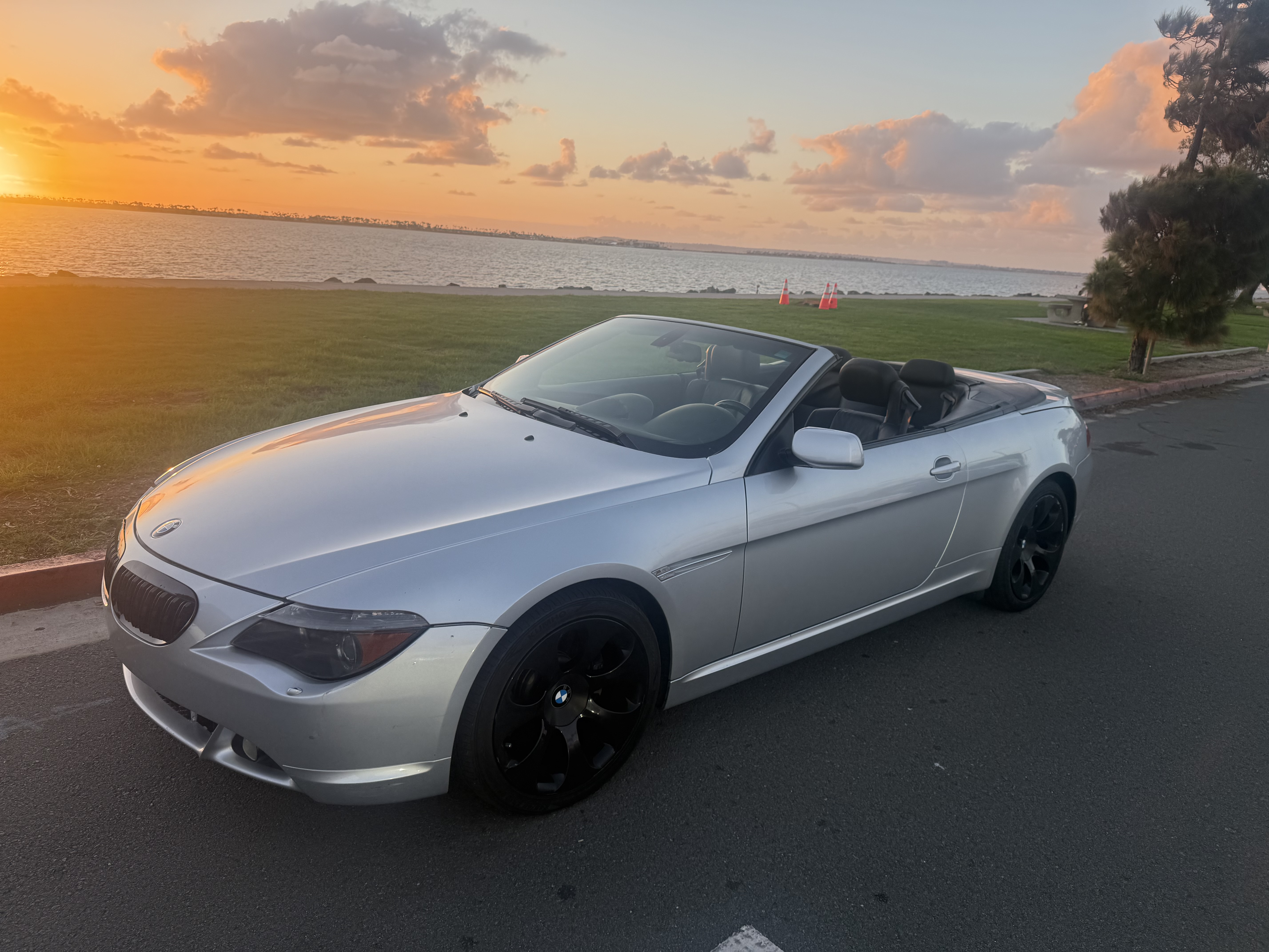 Used 2004 BMW 645Ci Convertible RWD image 5