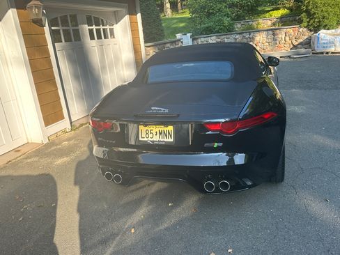 Used 2017 Jaguar F-TYPE R image 2