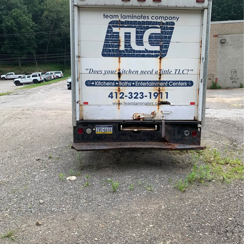 Used 2006 Ford E-350 and Econoline 350 Super Duty RWD image 5