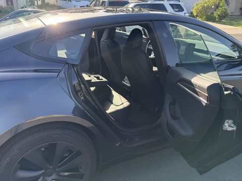 Used 2023 Tesla Model S Standard Range image 12