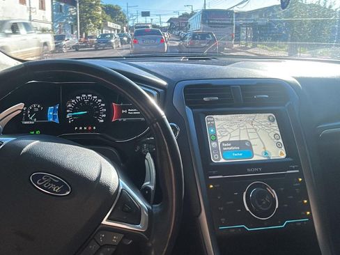 Used 2019 Ford Fusion Titanium AWD/4WD image 2