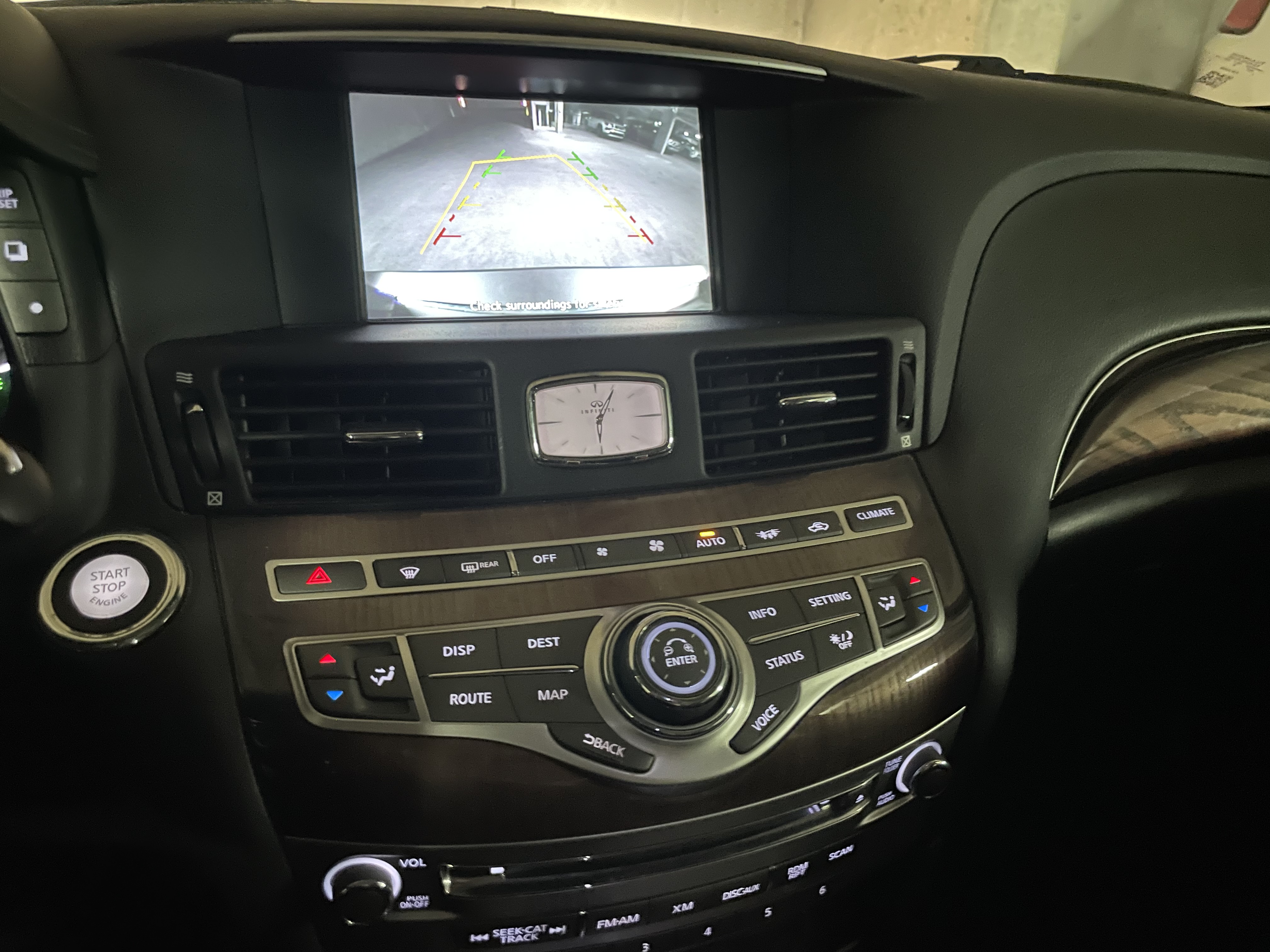 Used 2012 INFINITI M37 x w/ Deluxe Touring Pkg AWD/4WD image 11