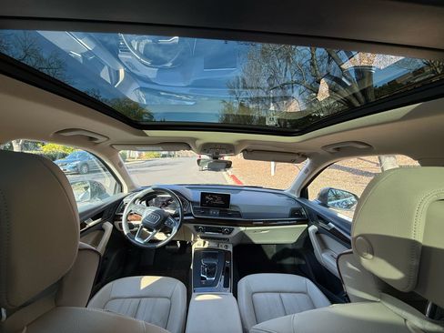 Used 2019 Audi Q5 2.0T Premium Plus w/ Premium Plus Package image 14