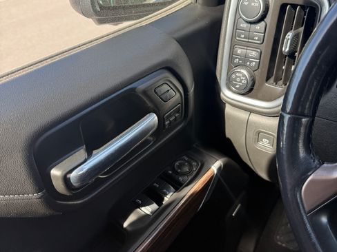 Used 2020 Chevrolet Silverado 1500 High Country w/ Technology Package image 13