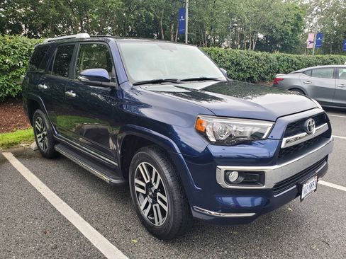 Used 2019 Toyota 4Runner Limited AWD/4WD image 4