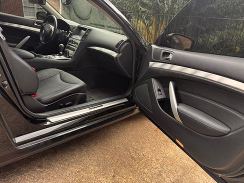 Used 2015 INFINITI Q60 Journey w/ Premium Package image 20