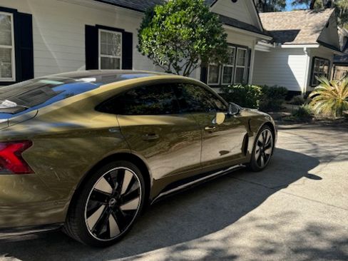 Used 2023 Audi e-tron GT Prestige w/ Prestige Package image 15