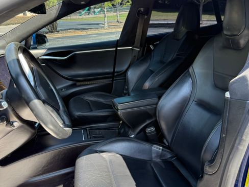 Used 2016 Tesla Model S 70 RWD image 9
