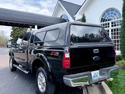 Used 2008 Ford F350 XLT image 2