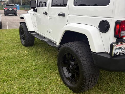 Used 2015 Jeep Wrangler Unlimited Sahara w/ Connectivity Group image 6