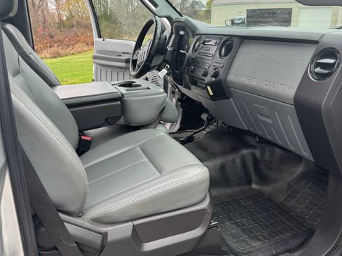 Used 2012 Ford F450 XL w/ Trailer Tow Pkg image 10