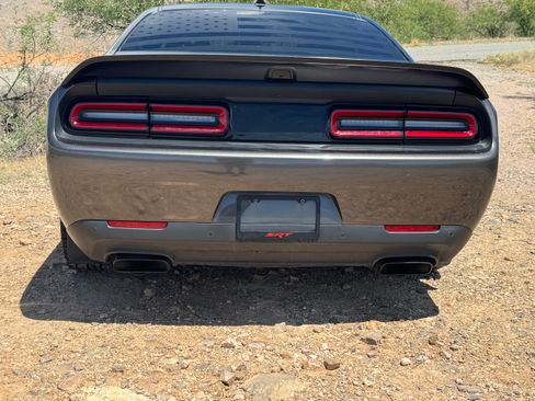 Used 2019 Dodge Challenger SRT Hellcat Redeye image 15