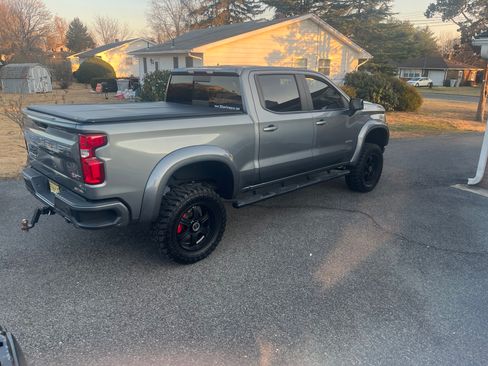 Used 2020 Chevrolet Silverado 1500 RST image 2