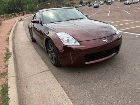 Used 2004 Nissan 350Z Touring w/ Cargo Convenience Pkg RWD image 4