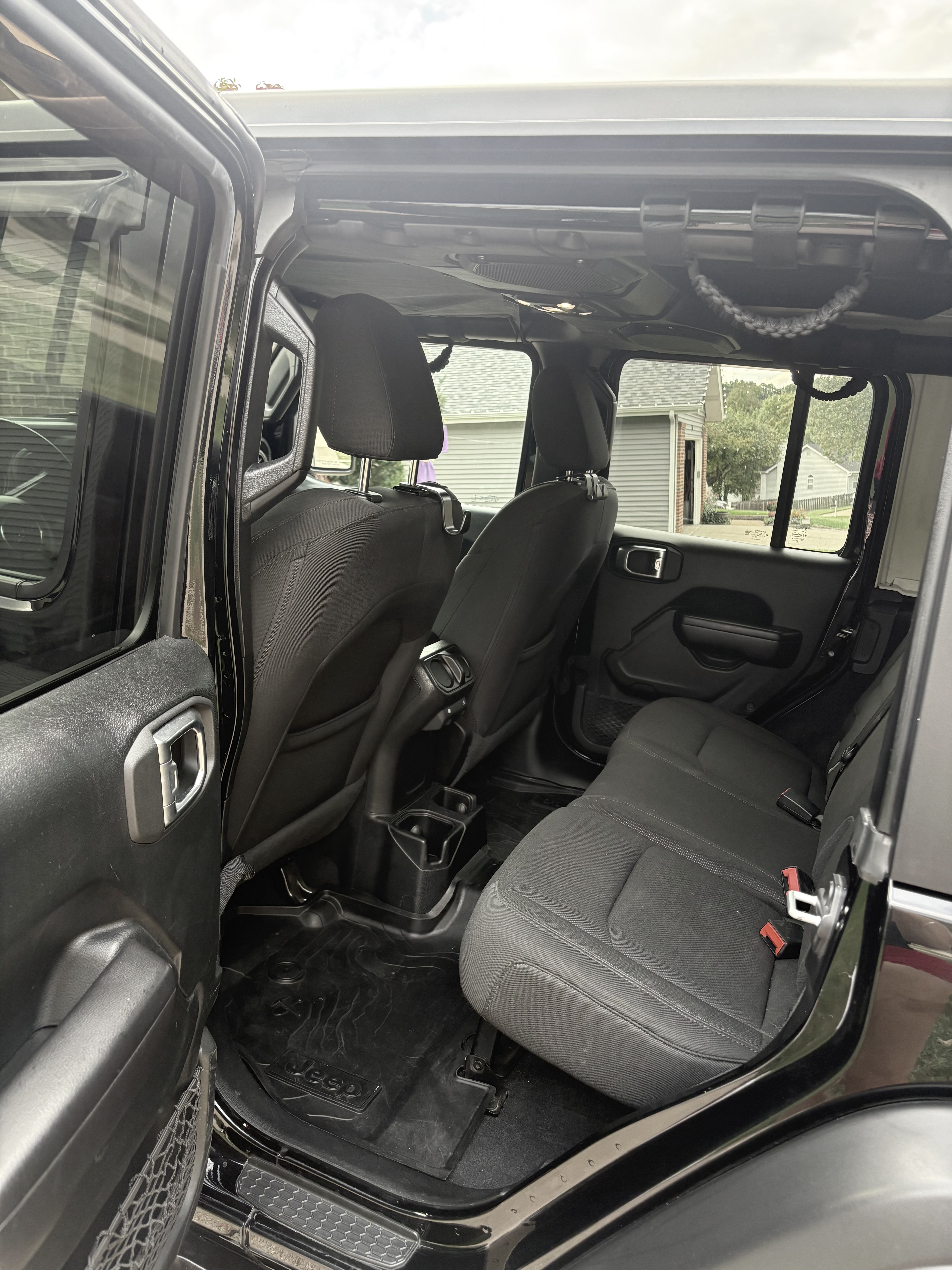 Used 2020 Jeep Wrangler Unlimited Sport AWD/4WD image 11