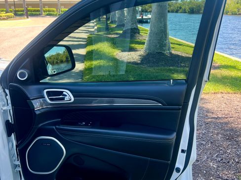 Used 2018 Jeep Grand Cherokee Trackhawk image 15