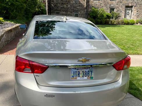 Used 2015 Chevrolet Impala LT FWD image 5