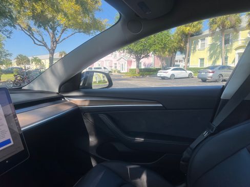 Used 2021 Tesla Model 3 Long Range AWD/4WD image 12
