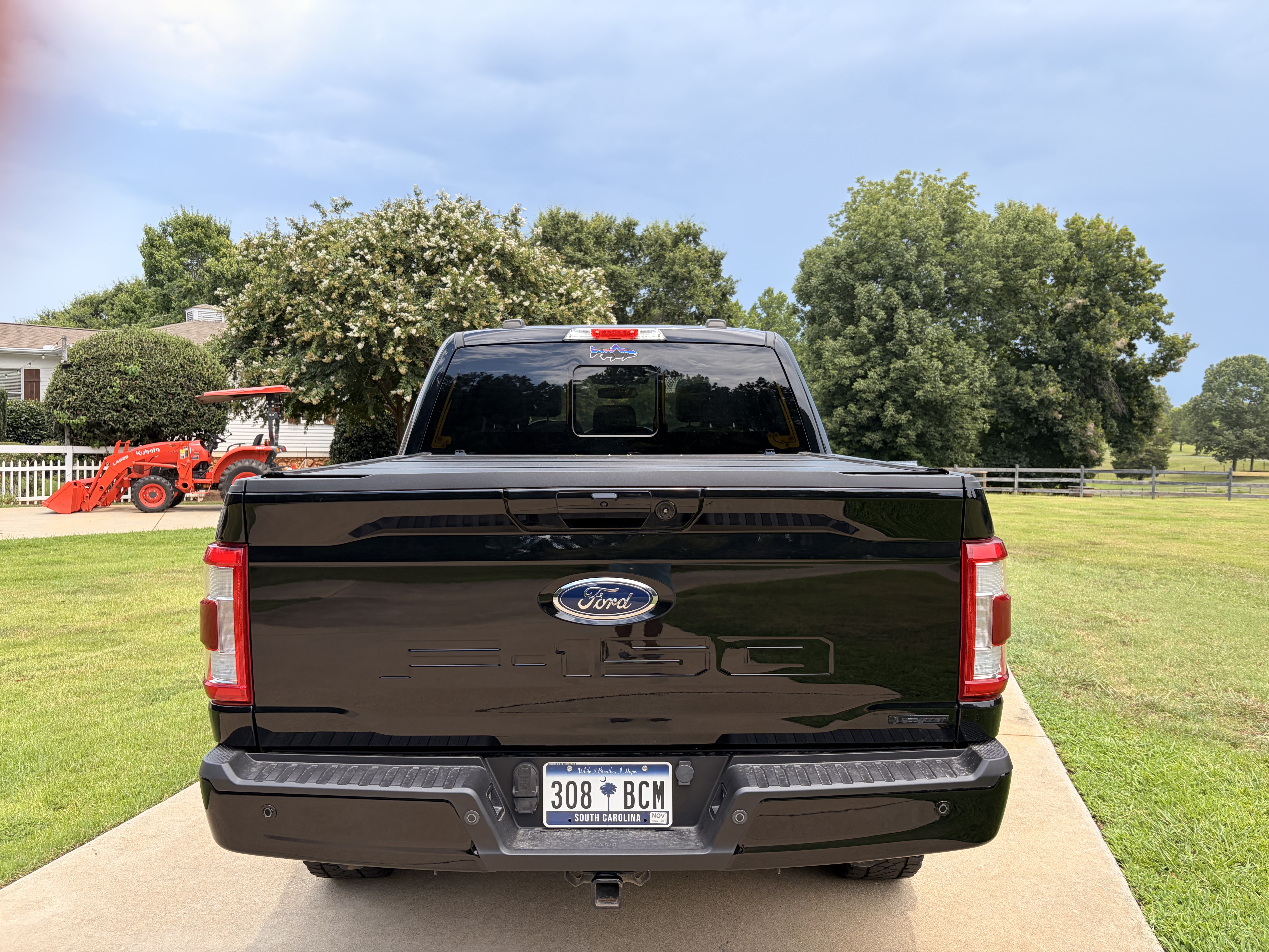 Used 2022 Ford F150 Lariat w/ Equipment Group 502A High AWD/4WD image 11