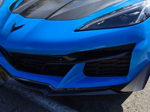 Used 2024 Chevrolet Corvette Z06 w/ Z07 Performance Package image 23