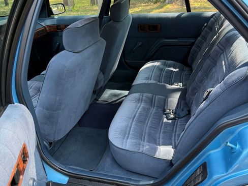 Used 1992 Chevrolet Lumina Sedan FWD image 12