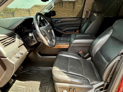Used 2017 Chevrolet Suburban Premier image 14