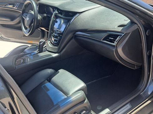 Used 2018 Cadillac CTS Vsport Premium Luxury RWD image 10