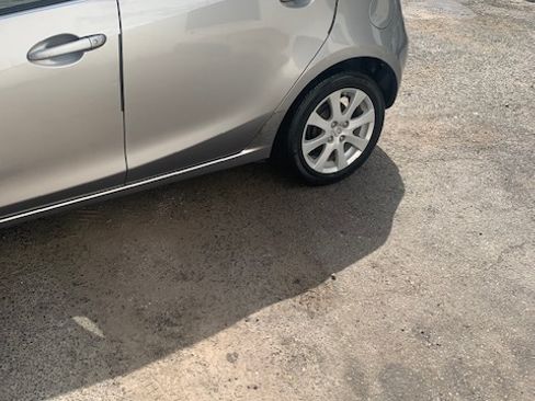 Used 2011 MAZDA MAZDA2 Touring image 15