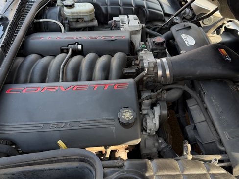 Used 2000 Chevrolet Corvette Convertible w/ Memory Pkg image 16