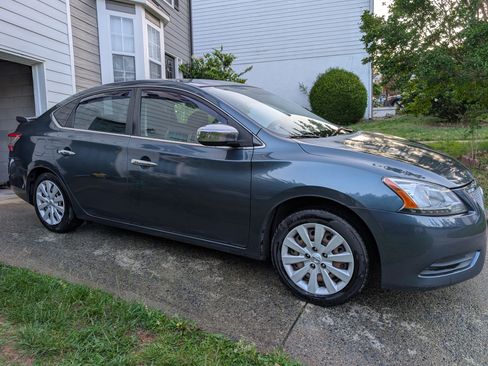 Used 2014 Nissan Sentra S FWD image 1