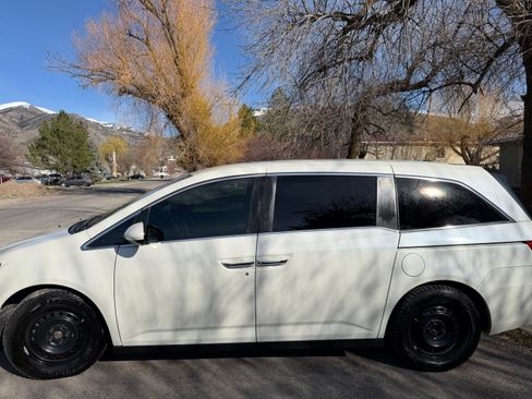 Used 2017 Honda Odyssey SE image 5